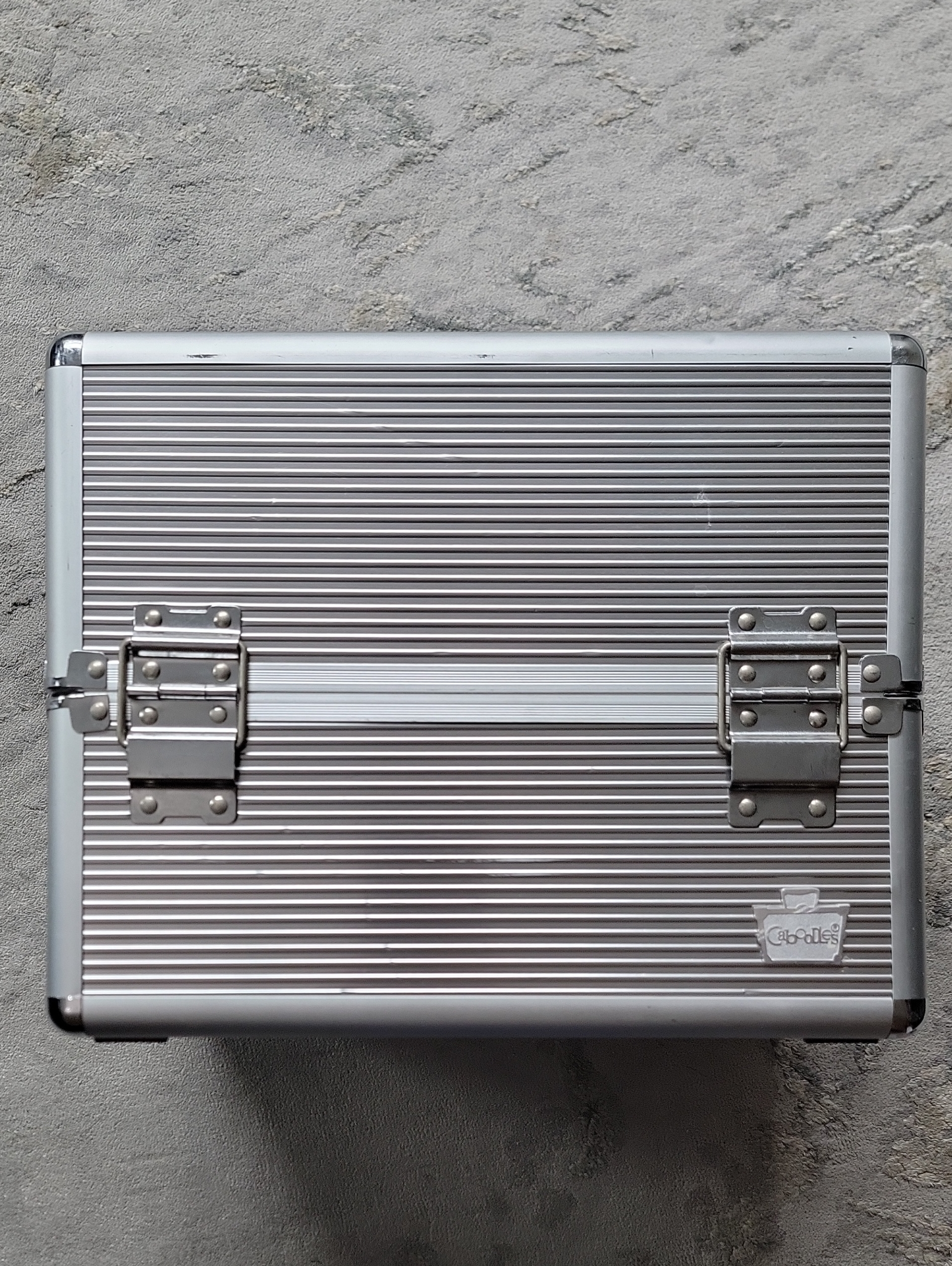 Caboodles Silver Aluminum ToolMakeup Case